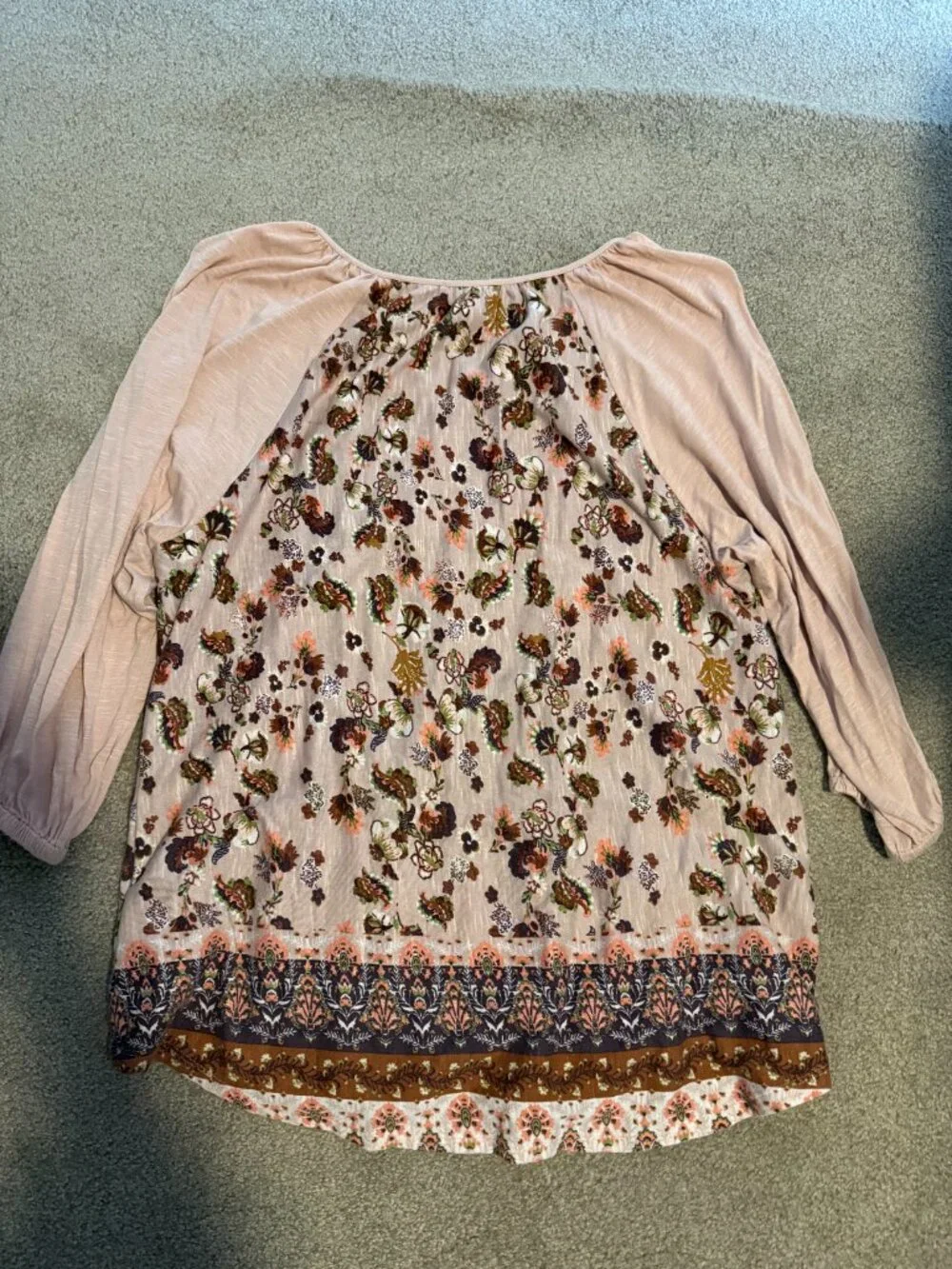 Women's Top - Picture 2 of 3